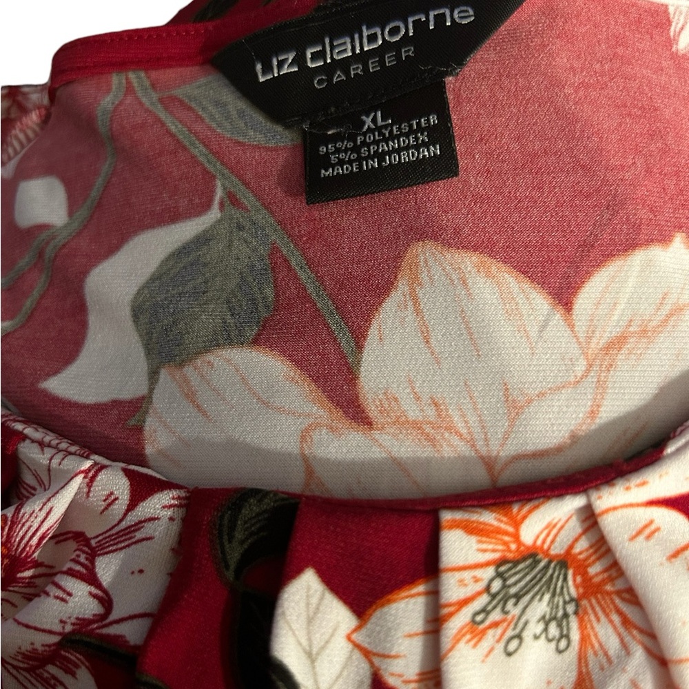 Liz Claiborne red floral career top. Size XL - Picture 2 of 4